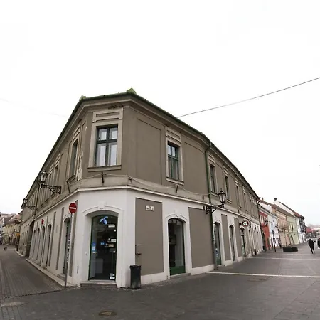 Anna Apartman