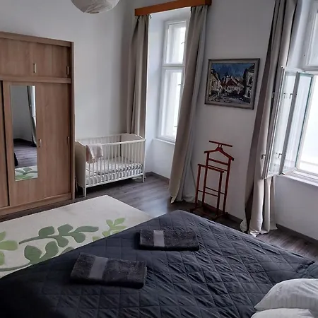 Anna Apartman Eger