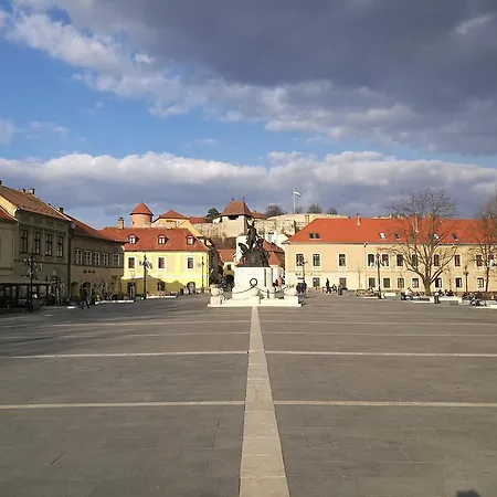 Anna Apartman